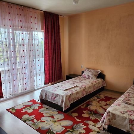 Apartment Lachevi Sandanski Buitenkant foto