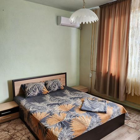 Apartment Lachevi Sandanski Buitenkant foto